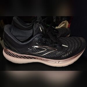 Brooks Women's Black and Pink Running Shoes